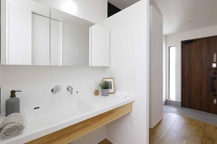 動線を考えられた洗面台