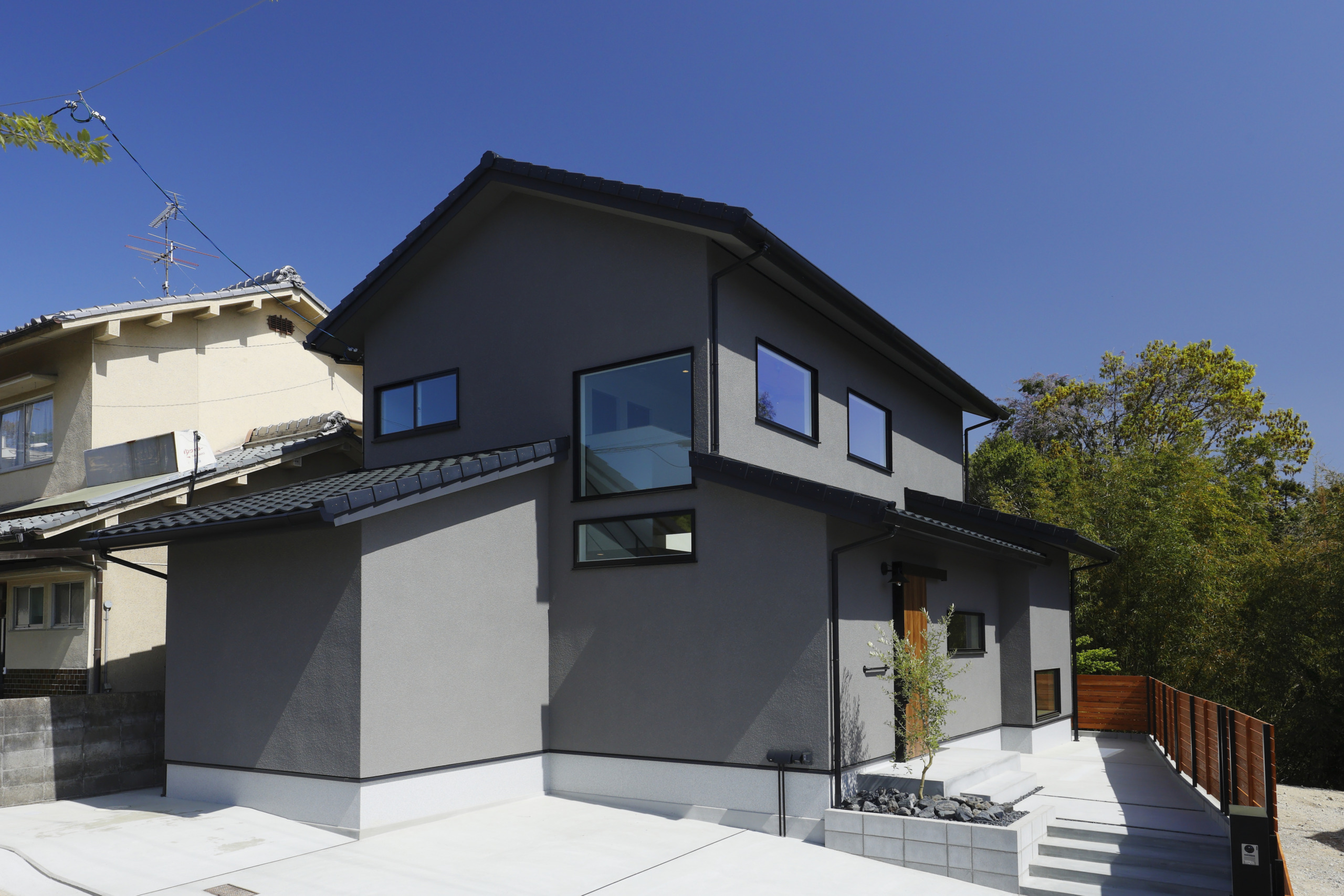 S House